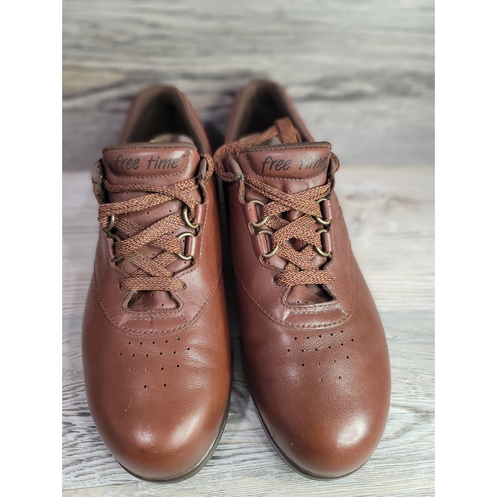 sas shoes woman 7.5 narrow . Free time, tripad comfort Rust color